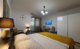 City Break Park Studio Bucharest
